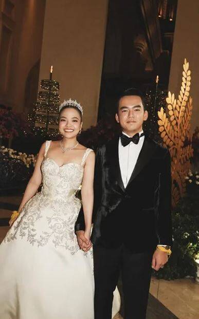 柬埔寨公主嫁富二代曝超奢排场 满身珠宝耀眼 柬埔寨公主嫁富二代曝超奢排场 满身珠宝耀眼