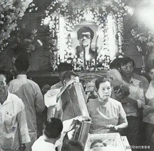 78�궡������˵�����ࣺ��С���ڴ��ϵ���12����