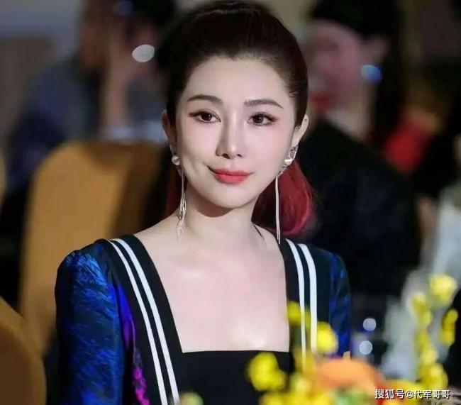 原来她是王励勤的妻子!身份曝光不简单 原来她是王励勤的妻子!身份曝光不简单