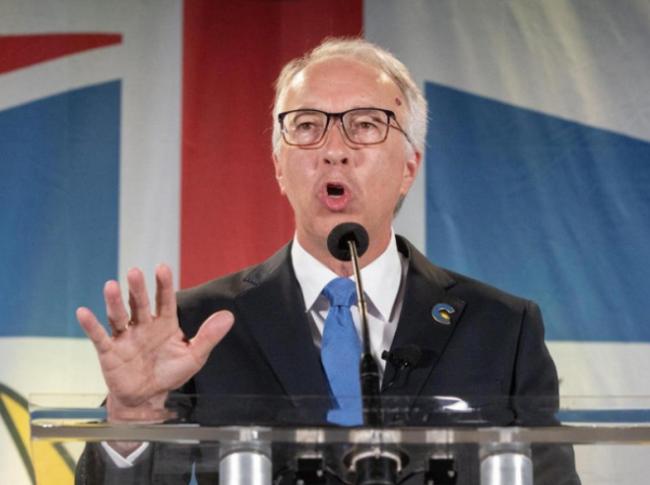 BC保守党24小时极限内讧:逼宫、双党魁同场对坐 BC保守党24小时极限内讧:逼宫、双党魁同场对坐