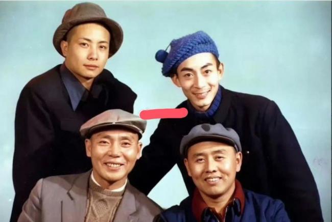 86版《西游记》罕见杀青照曝光 网友的点评绝了 86版《西游记》罕见杀青照曝光 网友的点评绝了