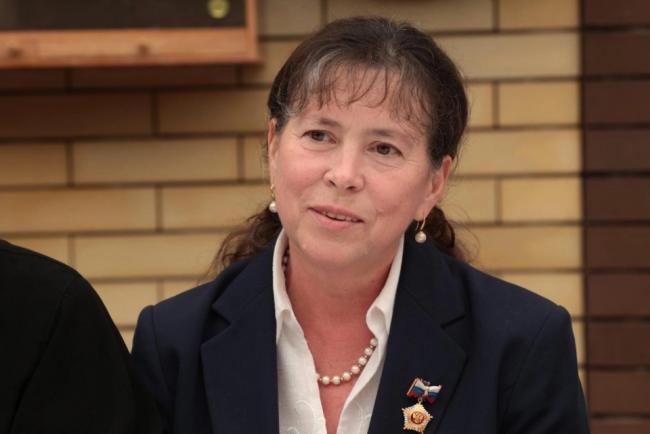 生育18个孩子，俄“超级母亲”离世，年仅59岁