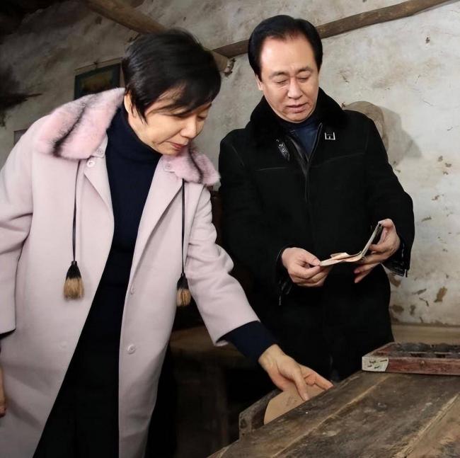 许家印被拘细节:情绪崩溃,怒吼不止 许家印被拘细节:情绪崩溃,怒吼不止