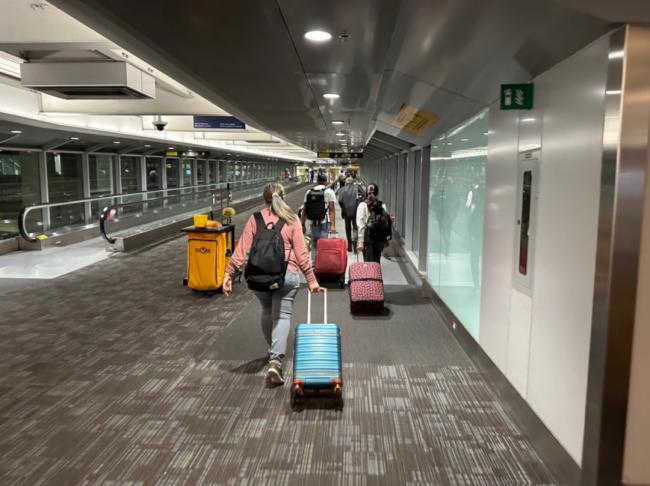 印度裔网友在加拿大生活5年崩溃 决定回国 印度裔网友在加拿大生活5年崩溃 决定回国