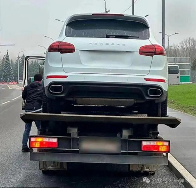 俄数百辆保时捷突然被锁死  是相当危险的信号