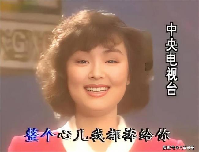 央视著名主持 嫁哈佛海归恩爱22年 官宣新身份 央视著名主持 嫁哈佛海归恩爱22年 官宣新身份