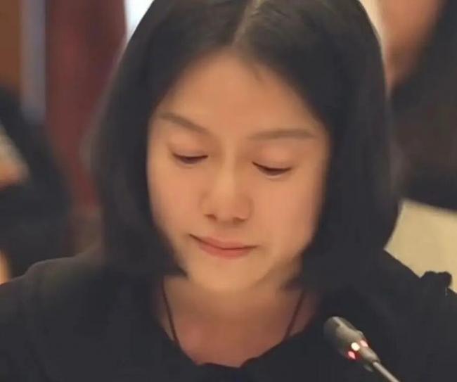 翁帆追忆杨振宁“很喜欢走路、制作小电影...”