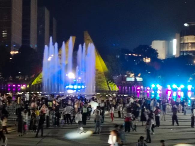 前同事900万买的房子,跌得她不敢查价格了 前同事900万买的房子,跌得她不敢查价格了