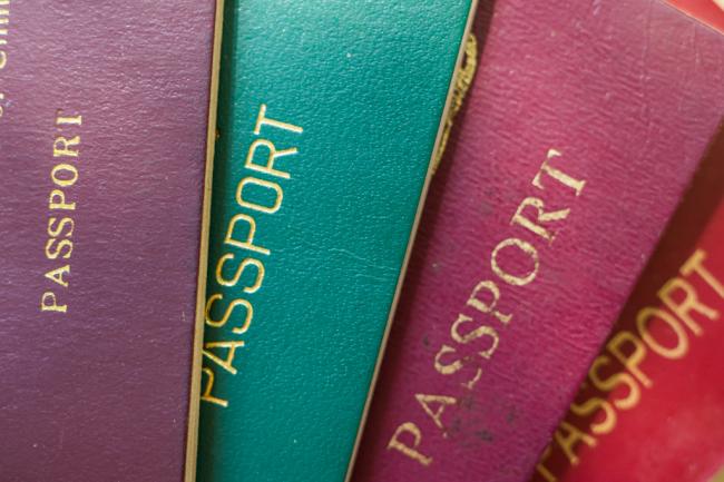 世界最强护照年终排名 美加名次曝光 1国大爆发 世界最强护照年终排名 美加名次曝光 1国大爆发