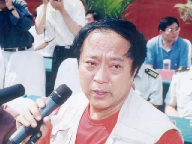 76岁牛群近况曝光 裸捐所有 换来一世孤独 76岁牛群近况曝光 裸捐所有 换来一世孤独