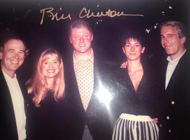 那女孩是谁?淫魔照片中传说中川普“绯闻对象” 那女孩是谁?淫魔照片中传说中川普“绯闻对象”