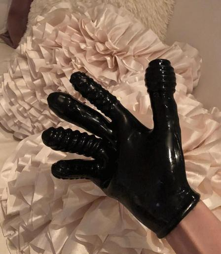 那女孩是谁?淫魔照片中传说中川普“绯闻对象” 那女孩是谁?淫魔照片中传说中川普“绯闻对象”