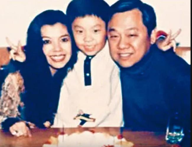 大瓜:中国著名女星 疑嫁73岁叶剑英之子叶选廉 大瓜:中国著名女星 疑嫁73岁叶剑英之子叶选廉