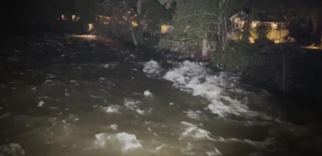 ������Ȼ���ȣ���ˮ����û�� ���˱�����������