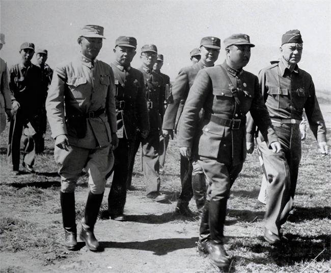 50年代奇葩女:丢下正部级丈夫,离婚嫁资本家 50年代奇葩女:丢下正部级丈夫,离婚嫁资本家