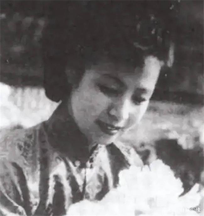 50年代奇葩女:丢下正部级丈夫,离婚嫁资本家 50年代奇葩女:丢下正部级丈夫,离婚嫁资本家