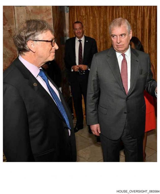 �Ǵ�ͬ������Ů...���������ذ���˹̹����