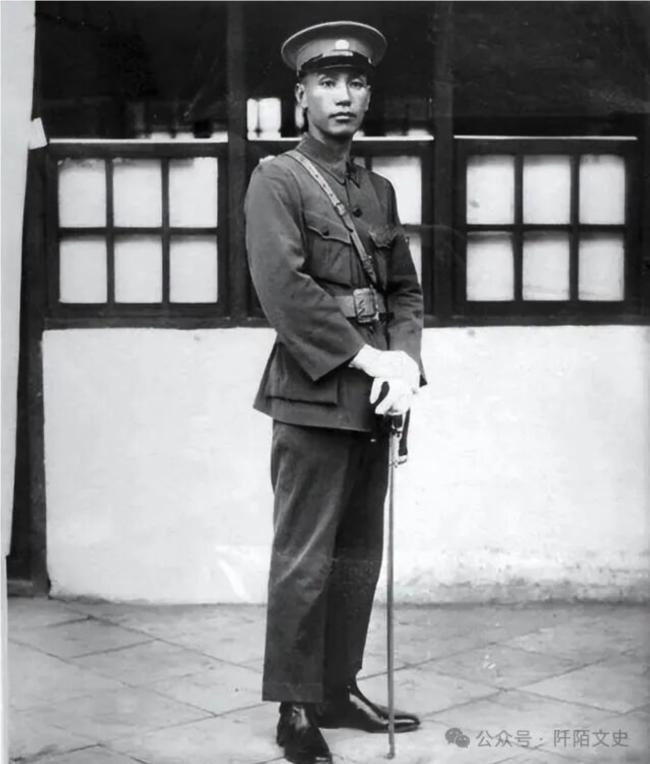 �ܶ�������һλ�������˸�̨ �ý���ʯ�����ݺ�