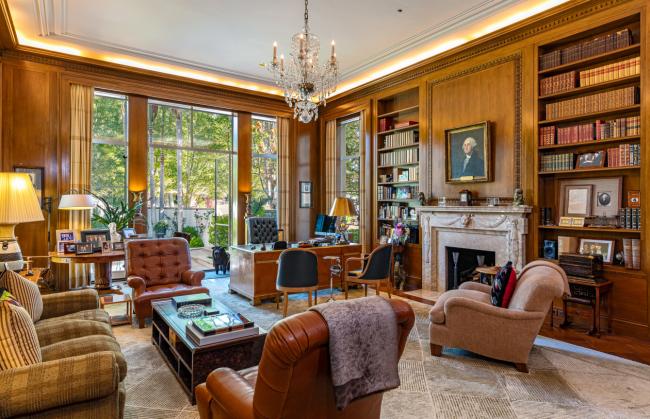 震惊上流社会 昔日首富如何陷入债务黑洞 震惊上流社会 昔日首富如何陷入债务黑洞