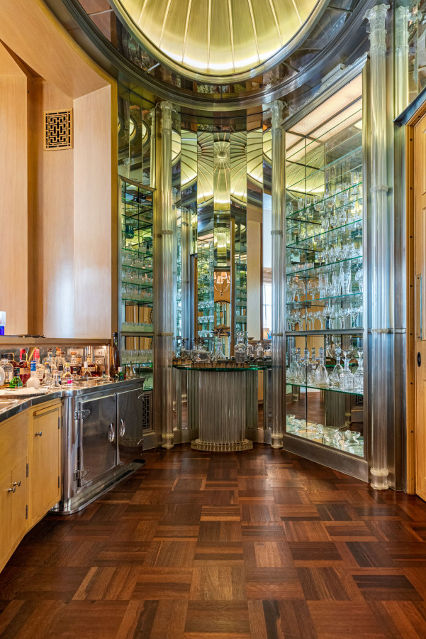 震惊上流社会 昔日首富如何陷入债务黑洞 震惊上流社会 昔日首富如何陷入债务黑洞