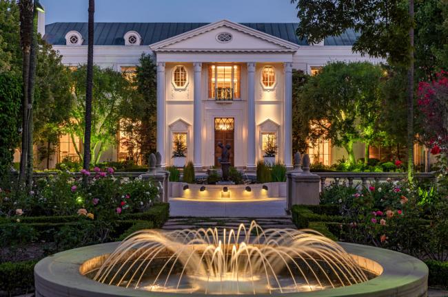 震惊上流社会 昔日首富如何陷入债务黑洞 震惊上流社会 昔日首富如何陷入债务黑洞