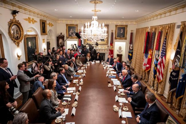 新信号:川普走向巅峰 新信号:川普走向巅峰