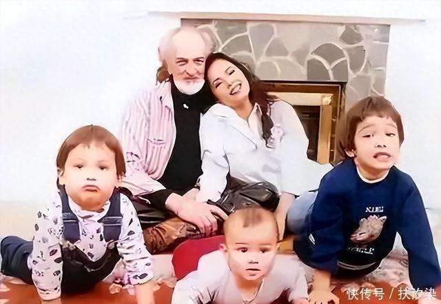 韦唯3个儿子回国 2个金融高管 1个区块链副总裁 韦唯3个儿子回国 2个金融高管 1个区块链副总裁