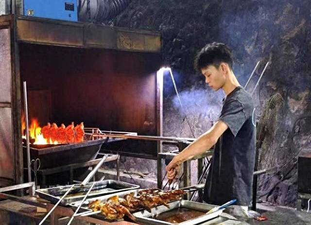 �̶̼��죬16�꿾����������....