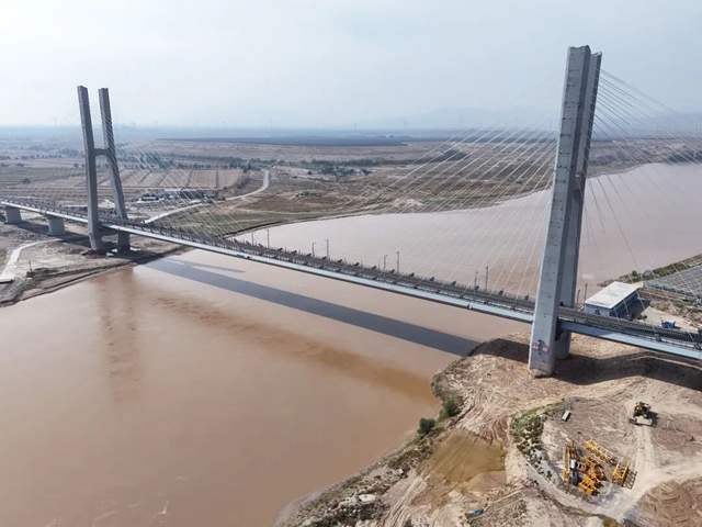 1700����й����ڰ�����ͨ��