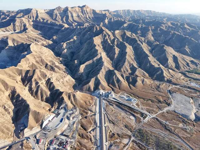 1700����й����ڰ�����ͨ��