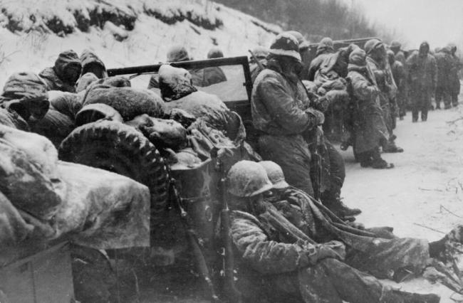 平安夜官媒换说法，华为大玩阴阳两手