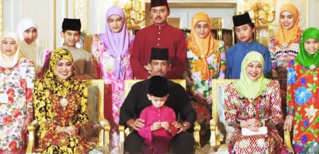 全球头号败家子，他日耗500万美金掏空国库