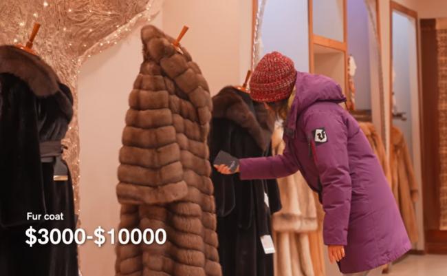 全球最冷城市：女孩展示极寒出门穿衣过程引轰动