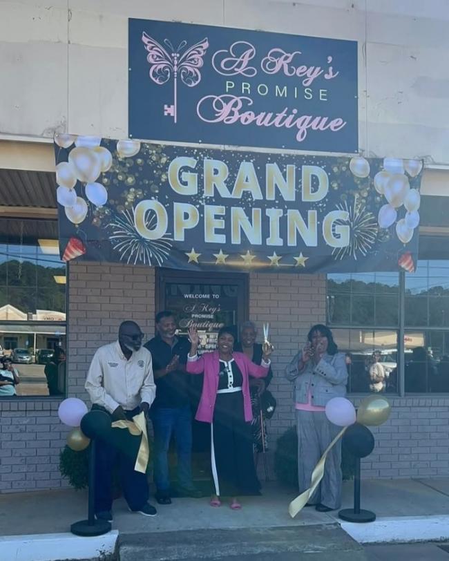 ��λ�ϰ���500����Ա���ʹ���2.4����Ԫ