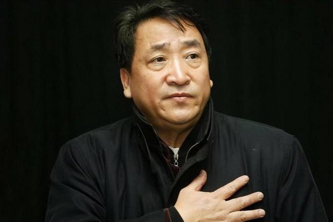 姜珊:我被父亲姜昆掐断星途,44岁还独身一人 姜珊:我被父亲姜昆掐断星途,44岁还独身一人