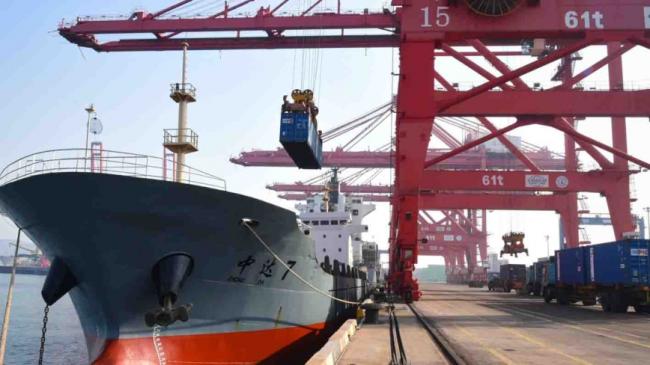 �й�͵͵��ս�����贫һ����Ƭ