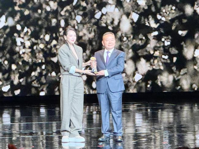 ���������������࣬����װ�����ĹǸ���