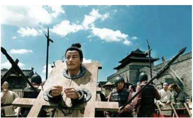 ������һ���࣬����ǰ��ֽ���������ֿ���ɵ��