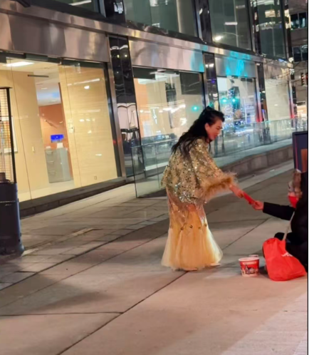 ���׶໪��ʥ���ڸ����˺������