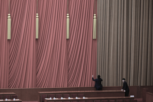 ���ξ������ ����ί��;�볡 ͨ�����б仯