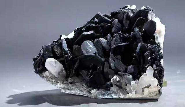 ��ֻ���ƽ��й�������׬Ǯ���ơ�������������