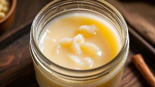 猪油对血管的影响有多大?老年人需警惕这些风险 猪油对血管的影响有多大?老年人需警惕这些风险