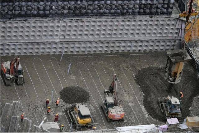 意义不亚于建造航母!中国胜利隧道通车 意义不亚于建造航母!中国胜利隧道通车