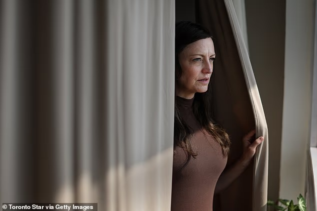 ���������ϰ�30�� �ӹ�֪��Ů�ǽ�������