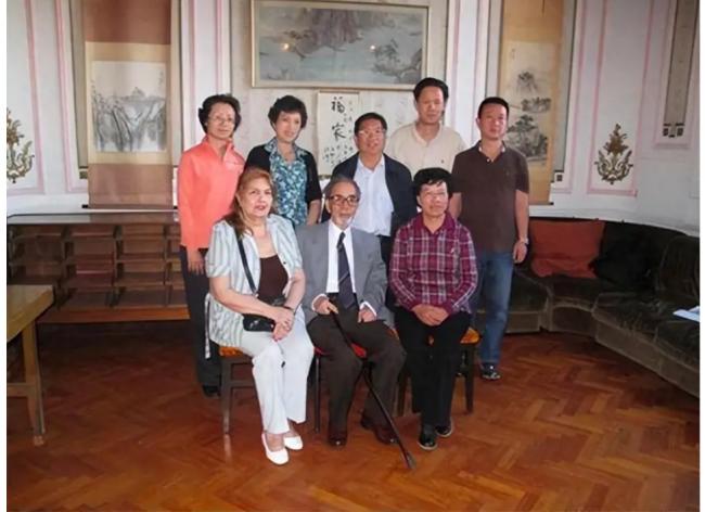 志愿军战士失踪三十年，娶了总统的妹妹