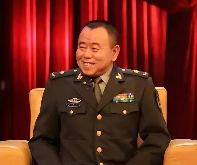 全家移民，正师级待遇，潘长江哪个标签是真的