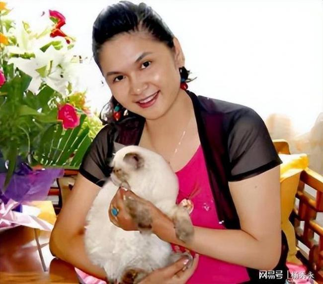 中国女星嫁军委副主席之子 离婚后成知名画家