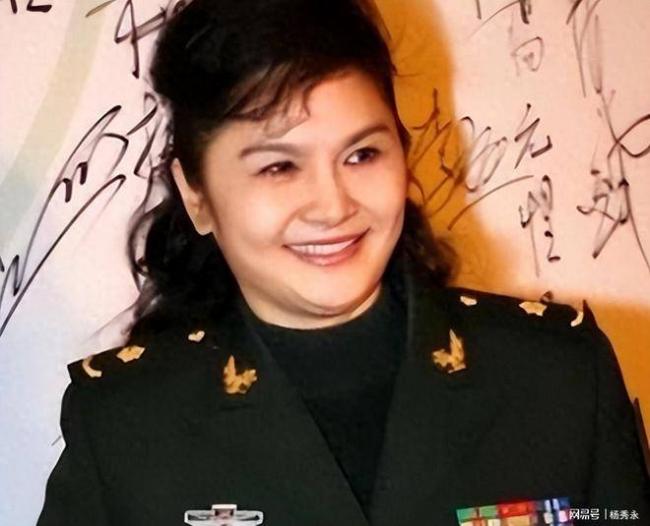 中国女星嫁军委副主席之子 离婚后成知名画家