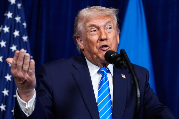 川普：美将暂时接管委国 强势介入石油业