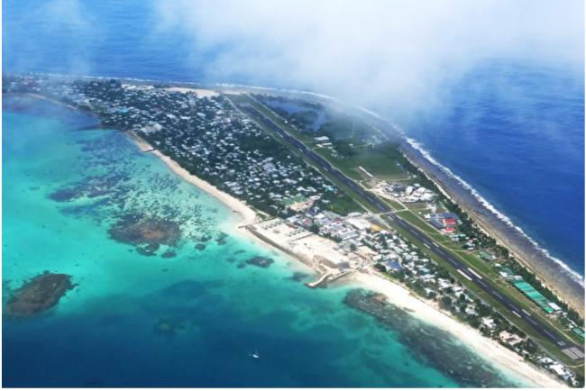 一个建在机场上的国家！是的，这是真的